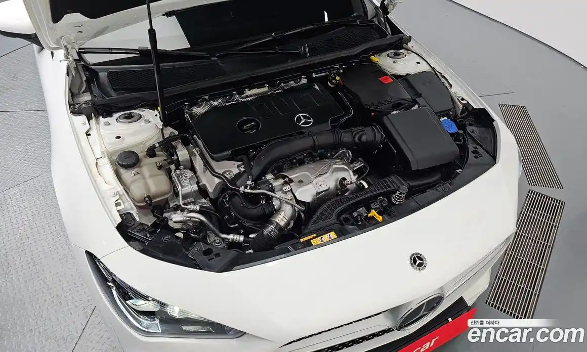 Mercedes-Benz CLA-Class 2022 2.0 Автомат в Москве № 137060, фото 15