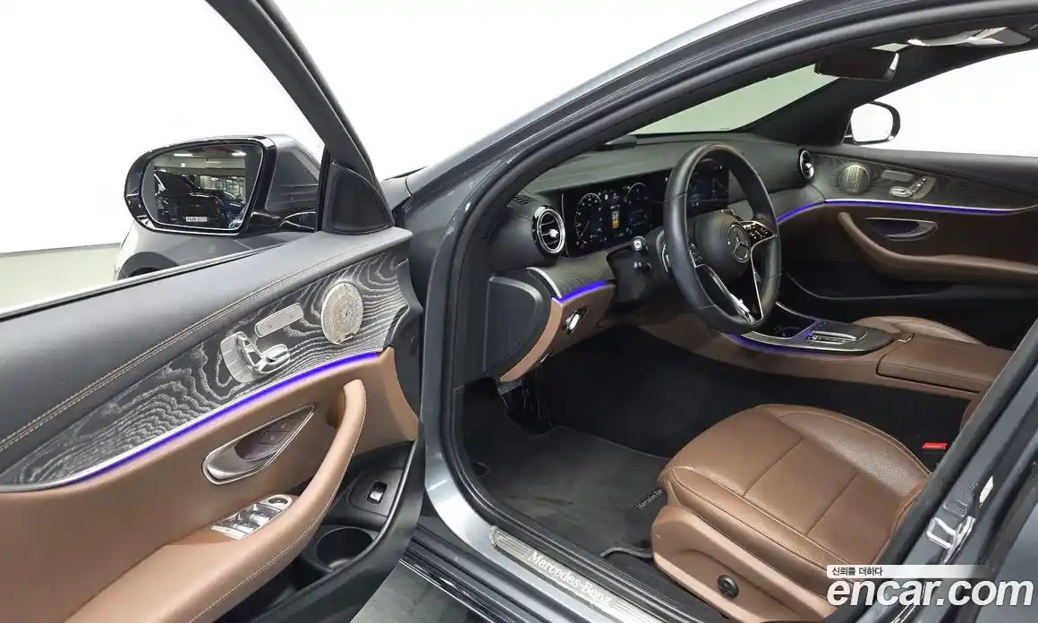 Mercedes-Benz E-Class 2023 2.0 Автомат в Москве № 137351, фото 16