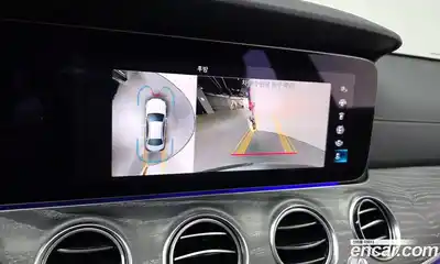 Mercedes-Benz E-Class 2023 2.0 Автомат в Москве № 137351, миниатюра 5