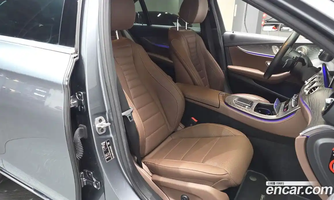 Mercedes-Benz E-Class 2023 2.0 Автомат в Москве № 137351, фото 6