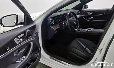 Mercedes-Benz E-Class, 2022