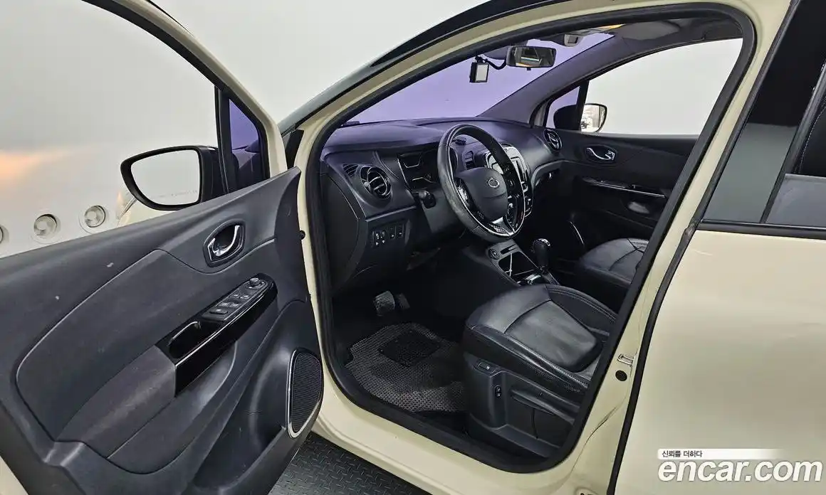 Renault QM3 2016 1.5 Автомат в Москве № 148321, фото 16