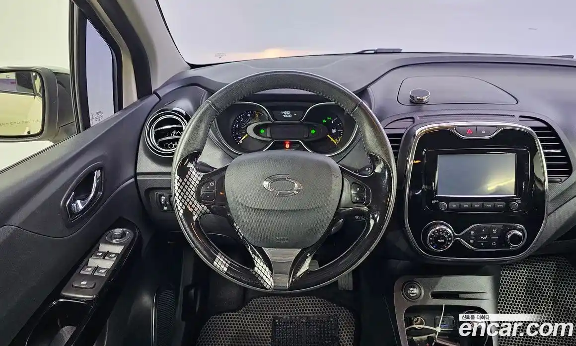 Renault QM3 2016 1.5 Автомат в Москве № 148321, фото 17