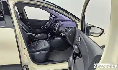 Renault QM3 2016 1.5 Автомат в Москве № 148321, миниатюра 2