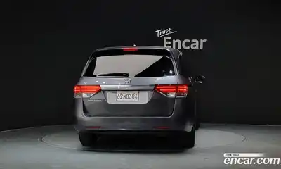 Honda Odyssey 2015 3.5 Автомат в Москве № 160327, миниатюра 11