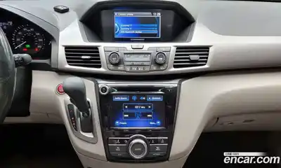 Honda Odyssey 2015 3.5 Автомат в Москве № 160327, миниатюра 10