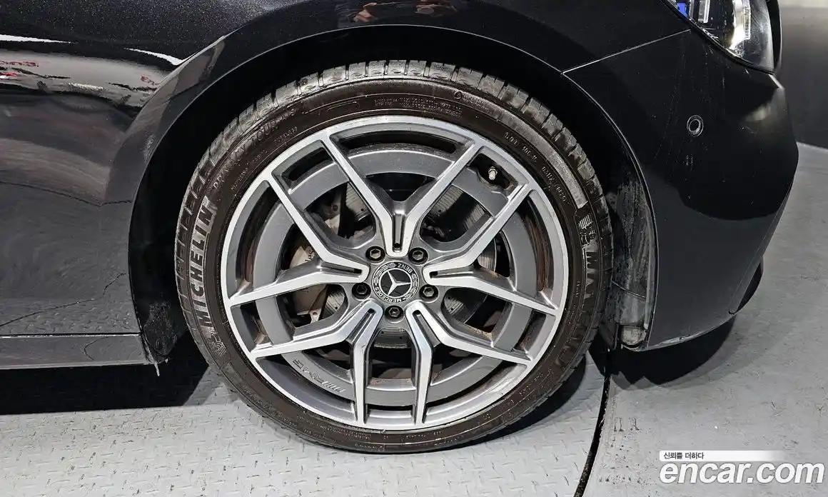 Mercedes-Benz E-Class 2021 1.9 Автомат в Москве № 160413, фото 3