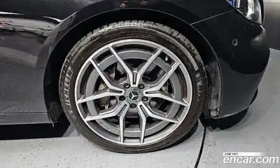 Mercedes-Benz E-Class 2021 1.9 Автомат в Москве № 160413, миниатюра 3