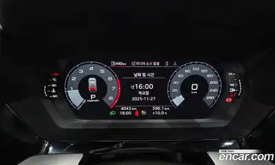 Audi A3 2023 2.0 Автомат в Москве № 162281, миниатюра 9