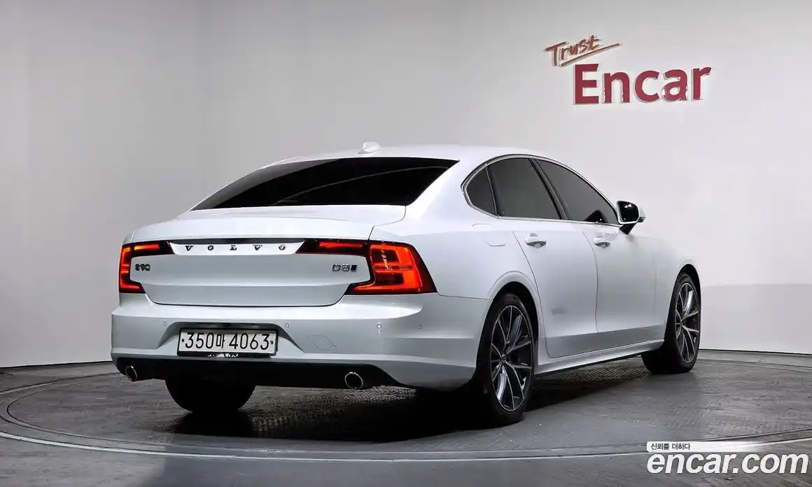 Volvo S90 2019 2.0 Автомат в Москве № 164657, фото 11