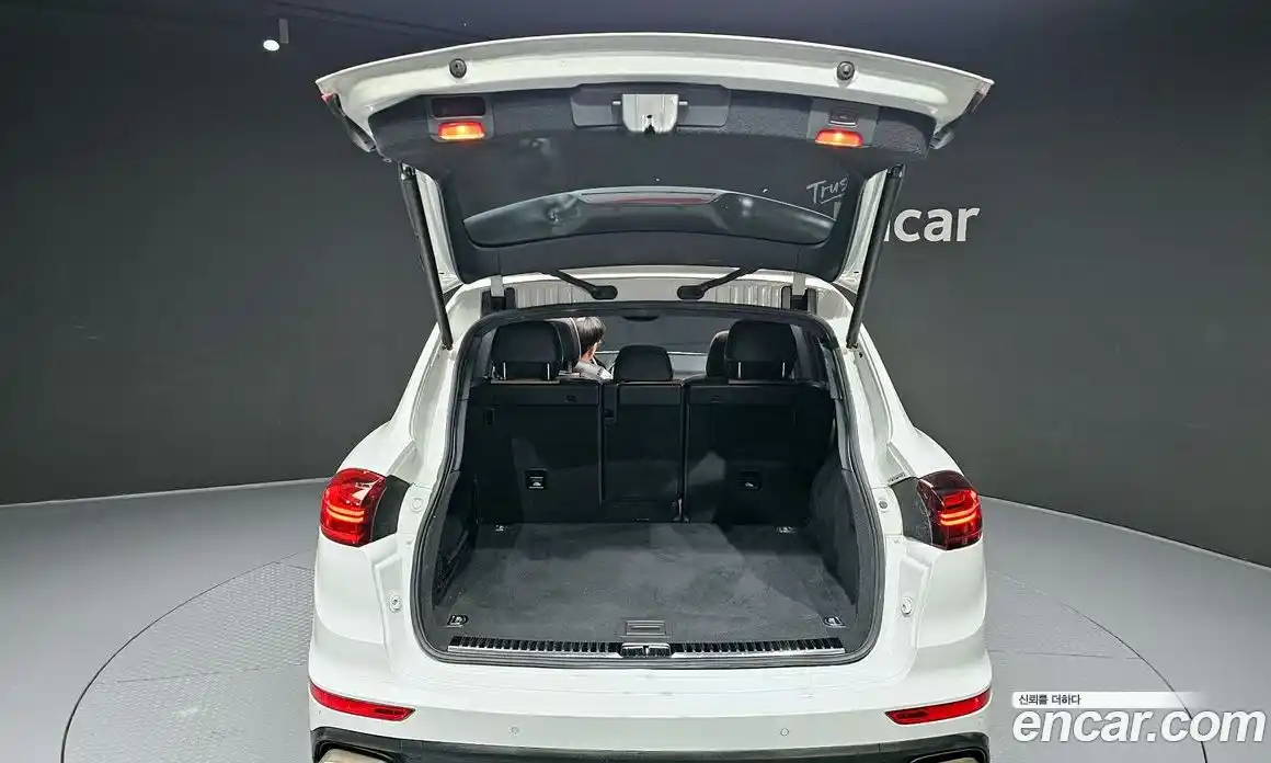 Porsche Cayenne 2016 3.0 Автомат в Москве № 165136, фото 17