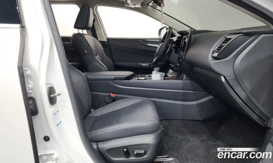 Lexus NX 2023 2.5 Автомат в Москве № 168110, фото 17