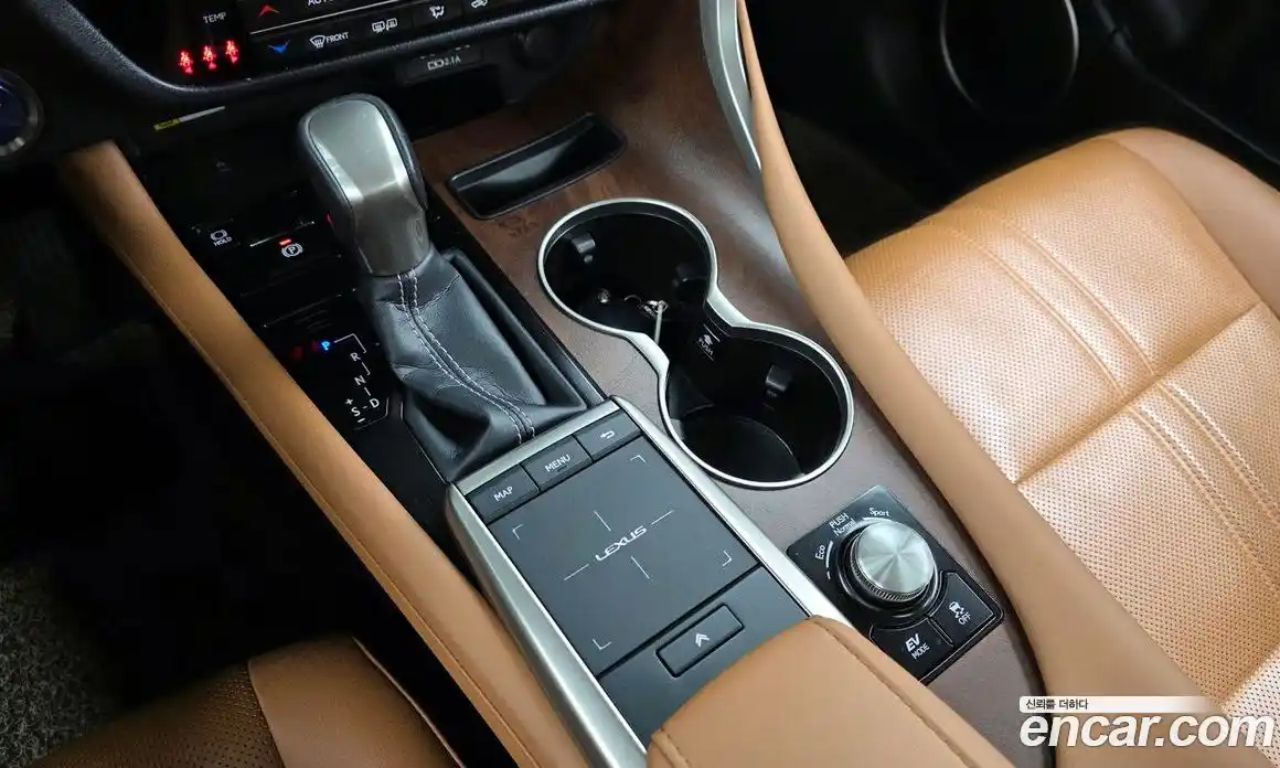 Lexus RX 2021 3.5 Автомат в Москве № 168204, фото 17