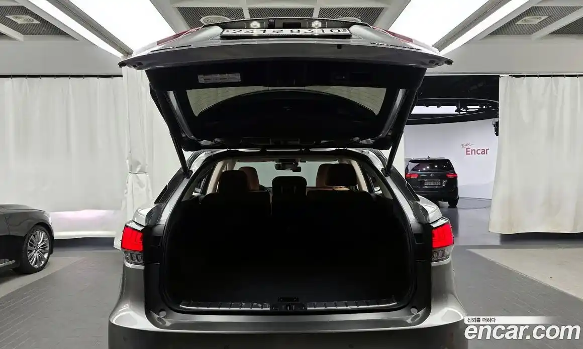 Lexus RX 2021 3.5 Автомат в Москве № 168204, фото 5