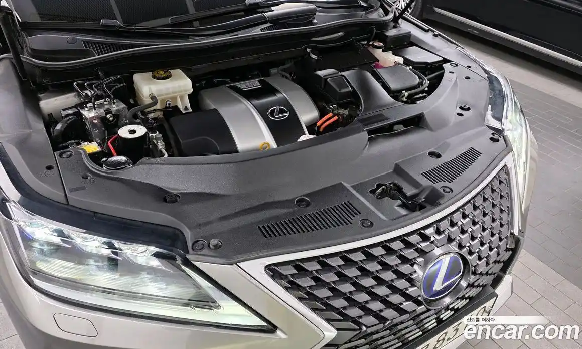 Lexus RX 2021 3.5 Автомат в Москве № 168204, фото 9