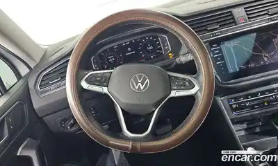 Volkswagen Tiguan 2023 2.0 Автомат в Москве № 168919, миниатюра 8