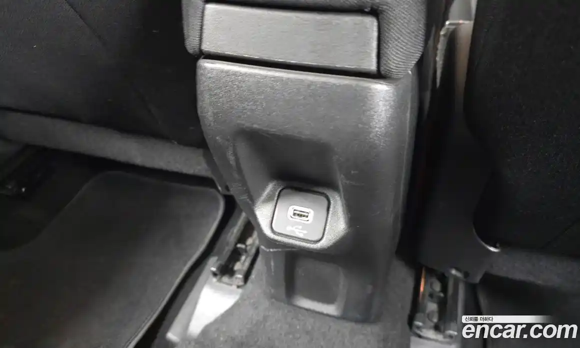 Jeep Renegade 2019 2.4 Автомат в Москве № 169803, фото 16