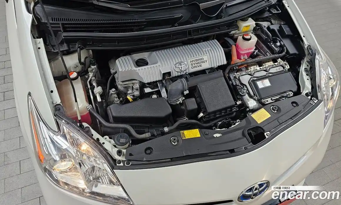 Toyota Prius 2014 1.8 Автомат в Москве № 170287, фото 14