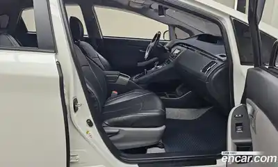 Toyota Prius 2014 1.8 Автомат в Москве № 170287, миниатюра 7