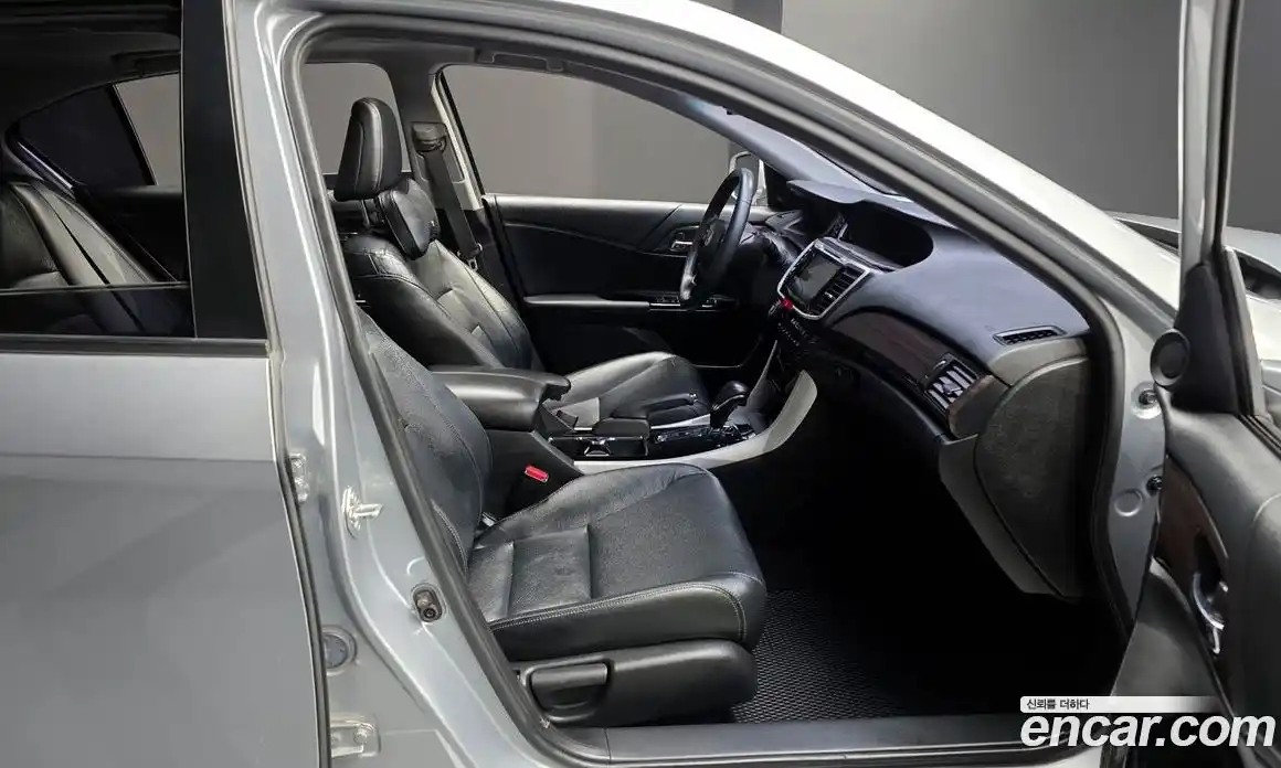 Honda Accord 2017 2.4 Автомат в Москве № 170661, фото 19