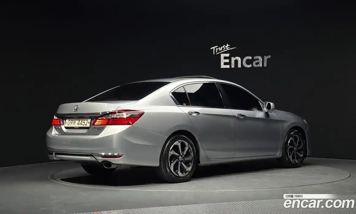 Honda Accord 2017 2.4 Автомат в Москве № 170661, фото 9