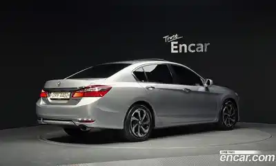 Honda Accord 2017 2.4 Автомат в Москве № 170661, миниатюра 9