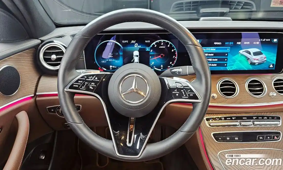 Mercedes-Benz E-Class 2022 2.0 Автомат в Москве № 171149, фото 13