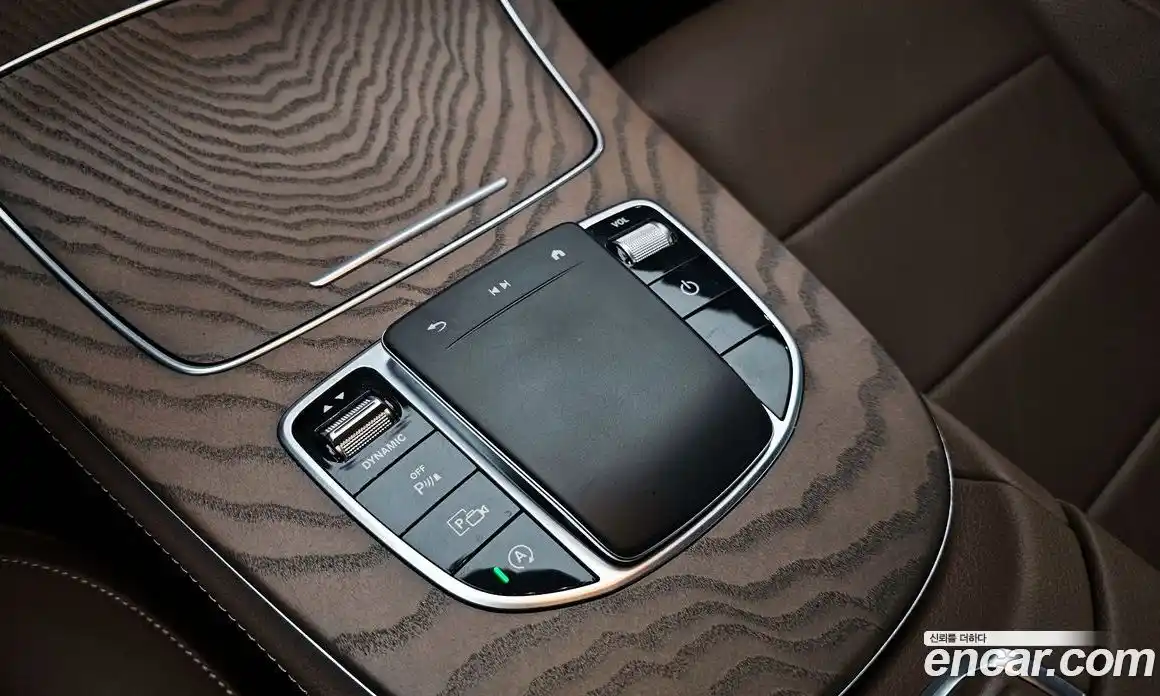 Mercedes-Benz E-Class 2022 2.0 Автомат в Москве № 171149, фото 3