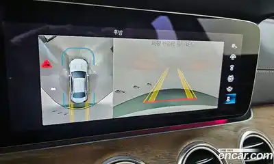 Mercedes-Benz E-Class 2022 2.0 Автомат в Москве № 171149, миниатюра 9