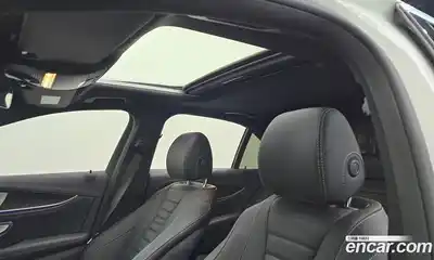 Mercedes-Benz E-Class 2023 1.9 Автомат в Москве № 174503, миниатюра 11