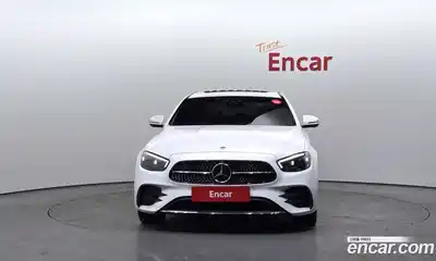 Mercedes-Benz E-Class 2023 1.9 Автомат в Москве № 174503, миниатюра 2