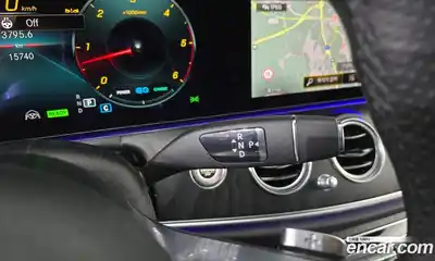 Mercedes-Benz E-Class 2023 1.9 Автомат в Москве № 174503, миниатюра 6