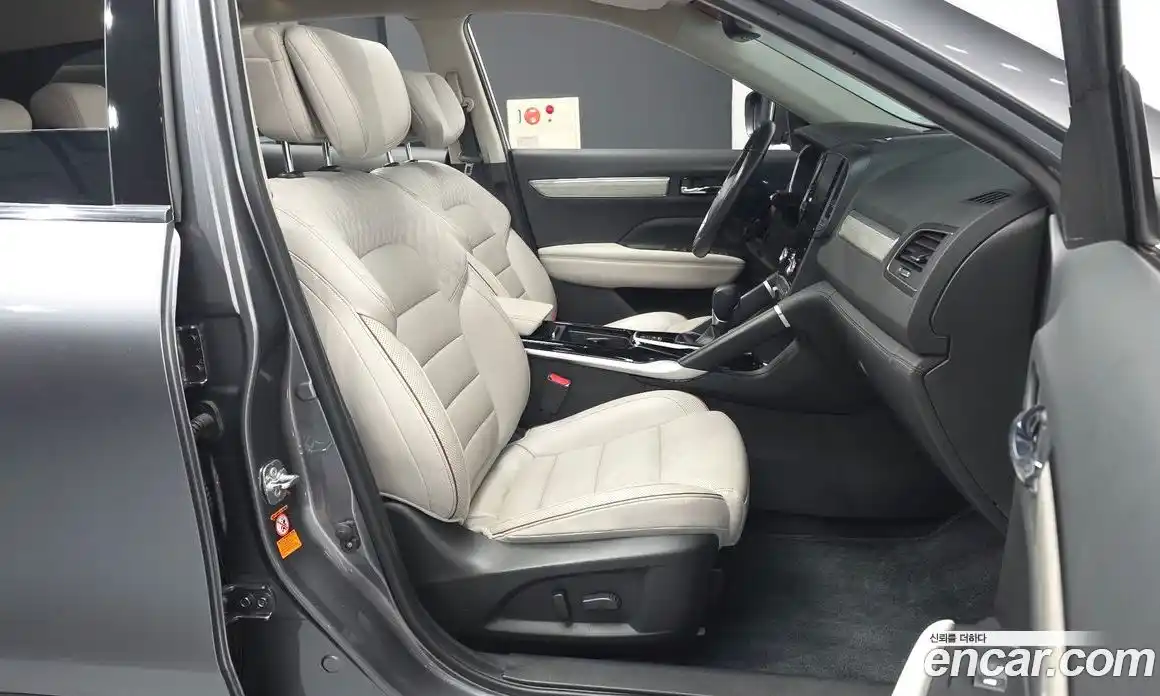 Renault QM6 2022 2.0 Автомат в Москве № 178515, фото 13