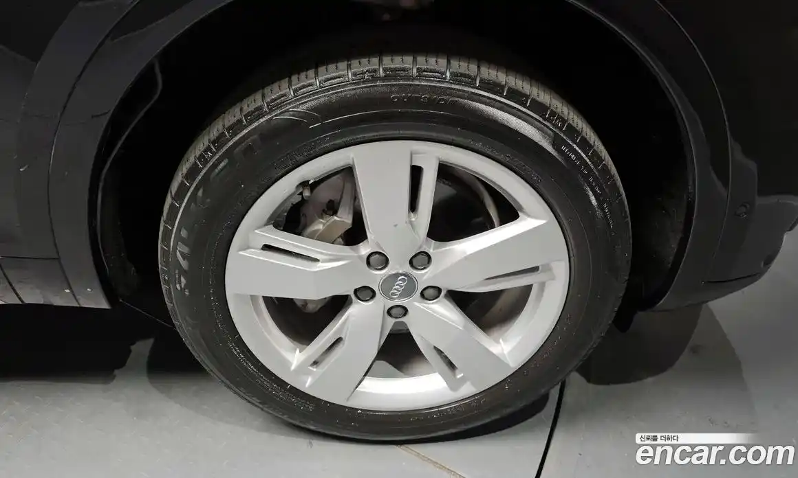 Audi Q5 2020 2.0 Автомат в Москве № 180235, фото 13