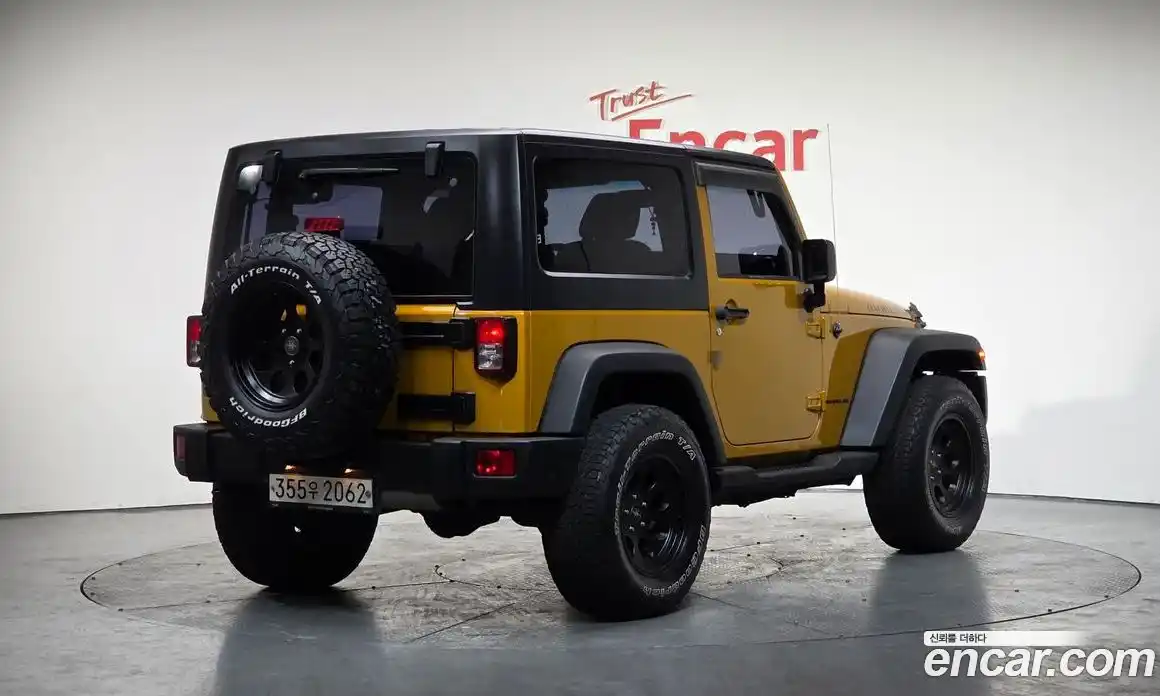 Jeep Wrangler 2014 2.8 Автомат в Москве № 186945, фото 3