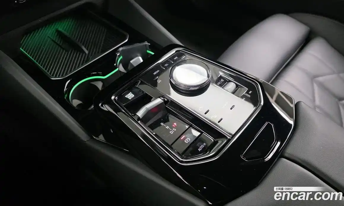 BMW 5-Series 2025 2.0 Автомат в Москве № 187363, фото 15