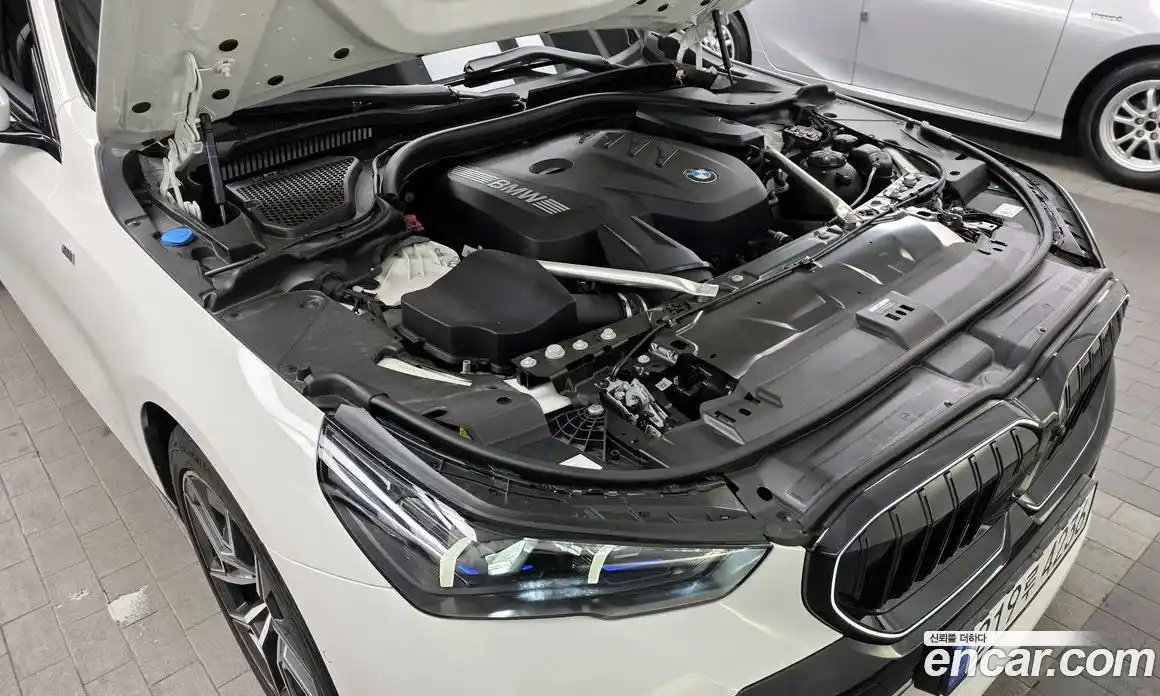 BMW 5-Series 2025 2.0 Автомат в Москве № 187363, фото 16