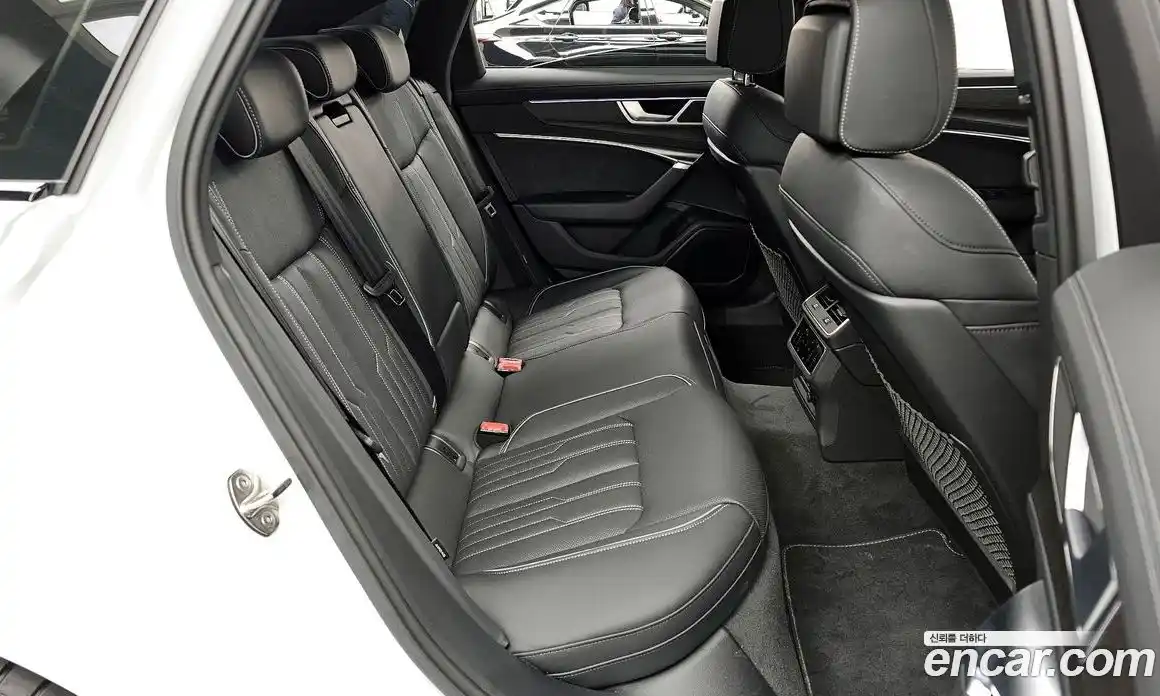 Audi A6 2025 2.0 Автомат в Москве № 187600, фото 11