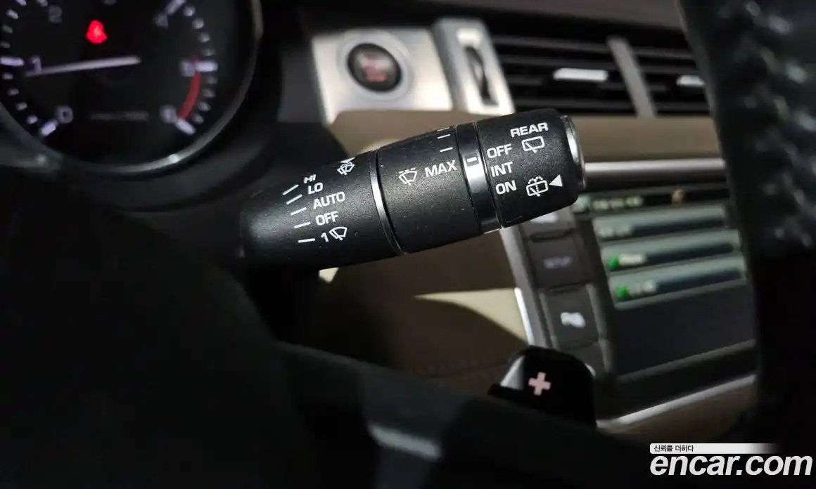 Land Rover Range-Rover Evoque 2015 2.2 Автомат в Москве № 188923, фото 13