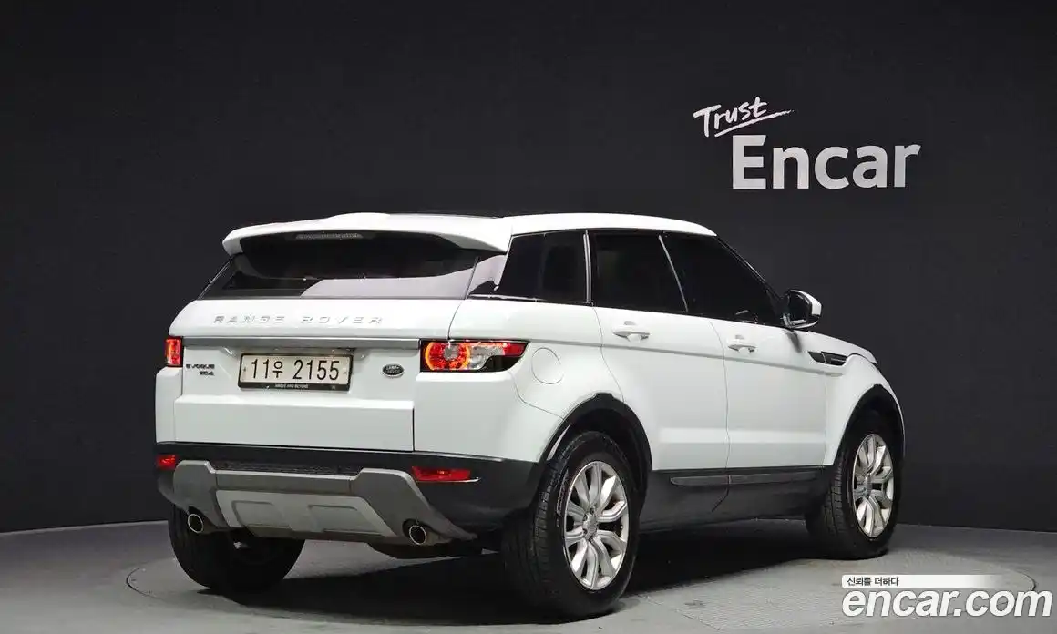 Land Rover Range-Rover Evoque 2015 2.2 Автомат в Москве № 188923, фото 3