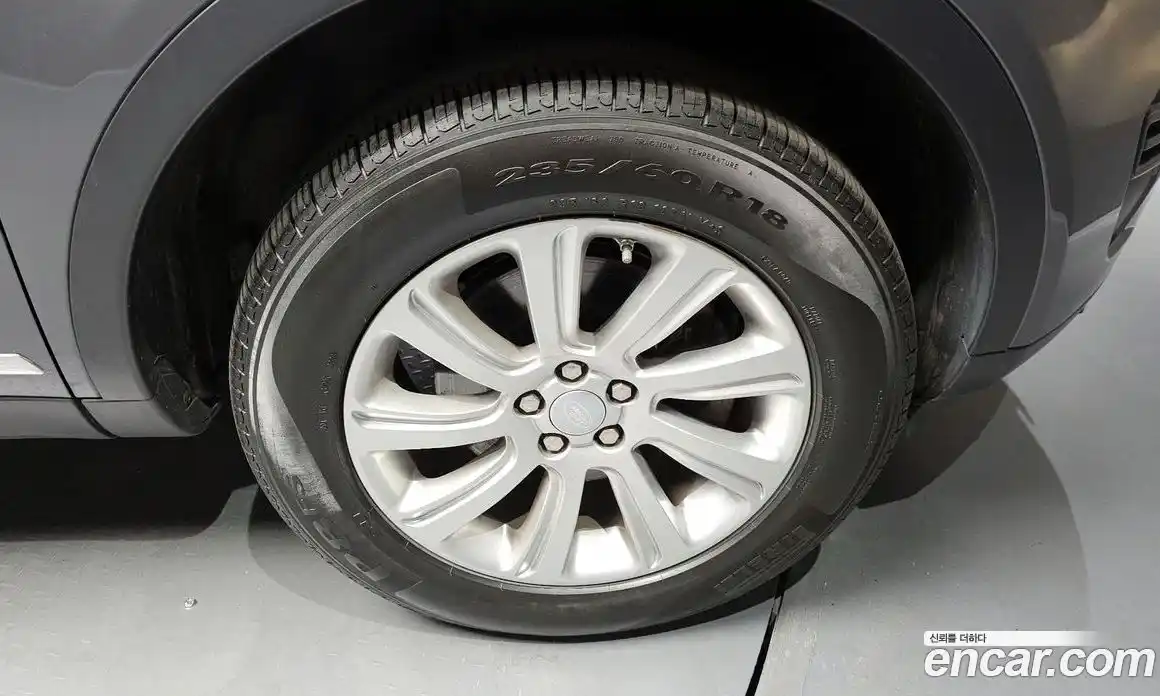 Land Rover Discovery Sport 2016 2.0 Автомат в Москве № 189225, фото 16