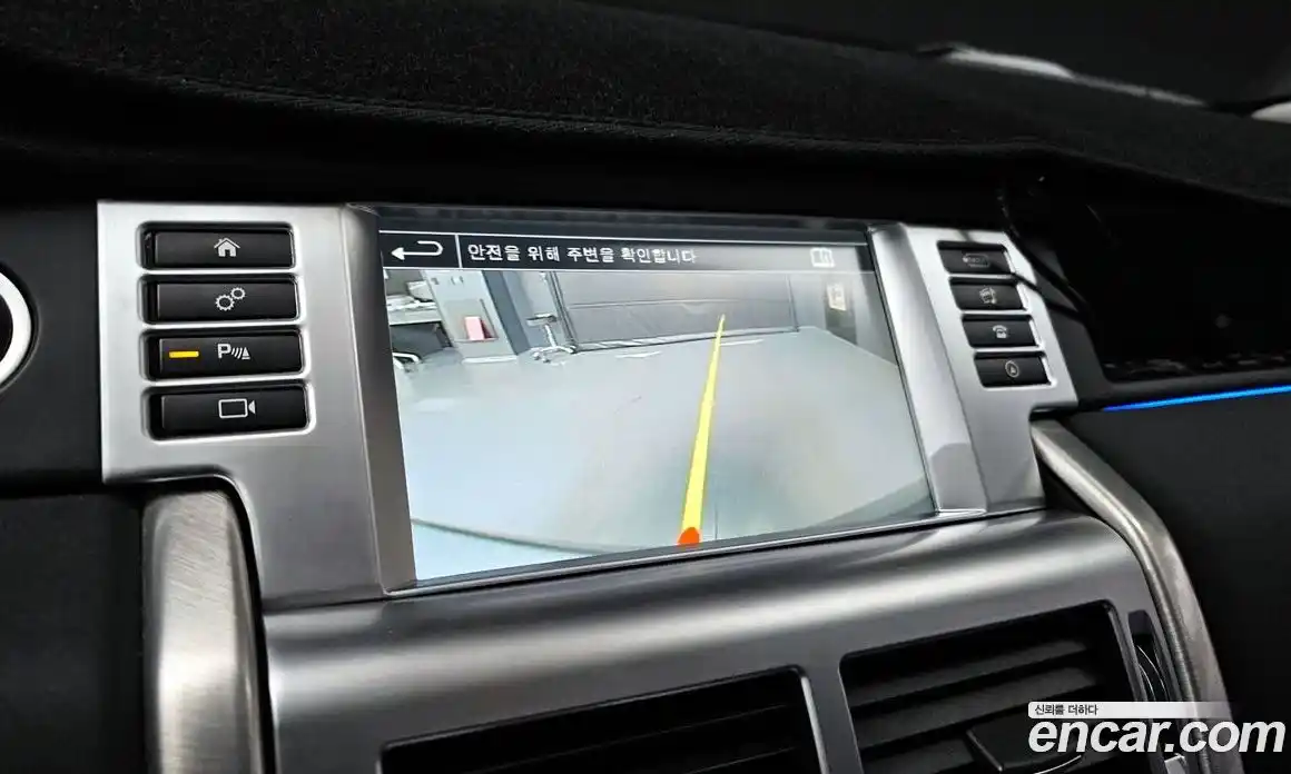 Land Rover Discovery Sport 2016 2.0 Автомат в Москве № 189225, фото 20