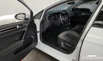 Volkswagen Golf 2014 1.4 Автомат в Москве № 189997, миниатюра 2