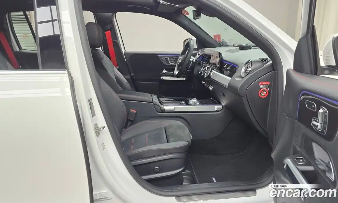 Mercedes-Benz GLB-Class 2025 2.0 Автомат в Москве № 193640, фото 12