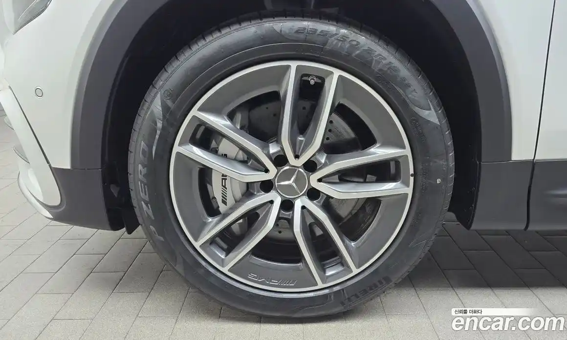 Mercedes-Benz GLB-Class 2025 2.0 Автомат в Москве № 193640, фото 18