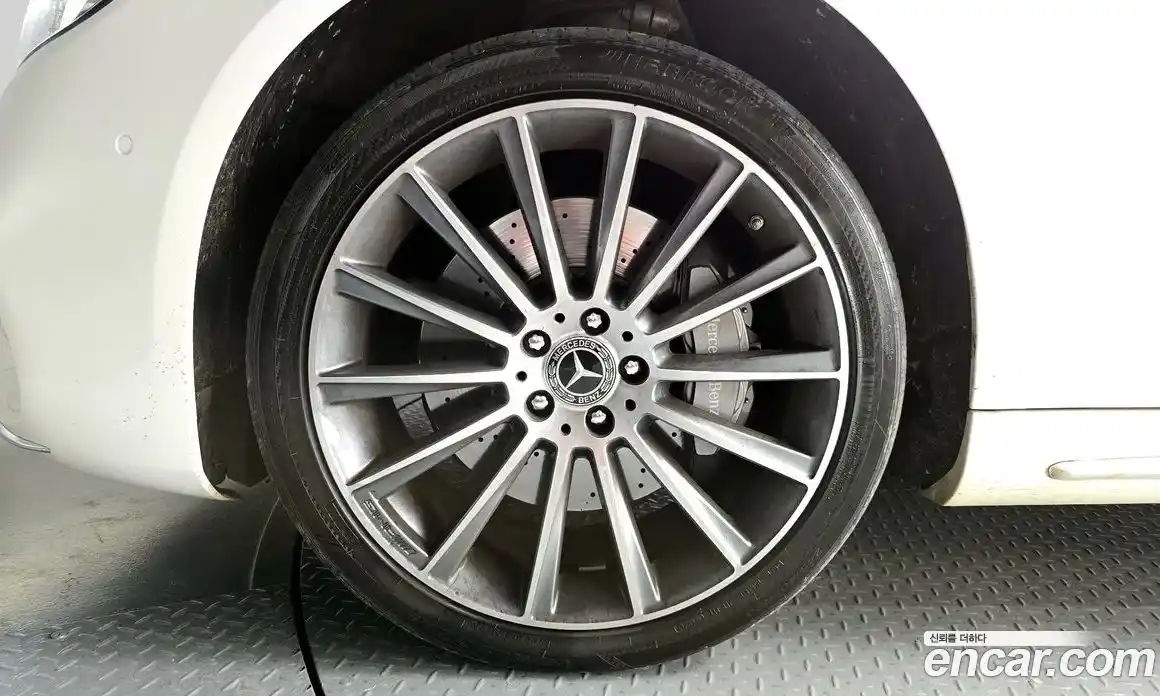 Mercedes-Benz S-Class 2018 2.9 Автомат в Москве № 194083, фото 12