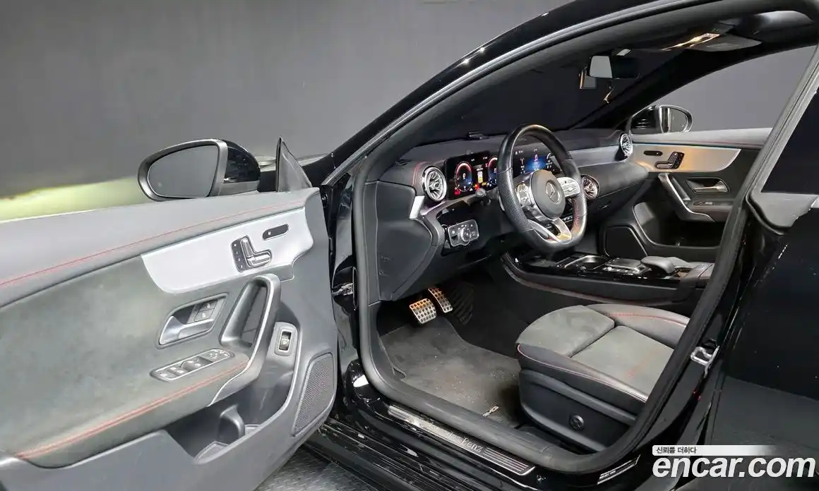 Mercedes-Benz CLA-Class 2021 2.0 Автомат в Москве № 195183, фото 15