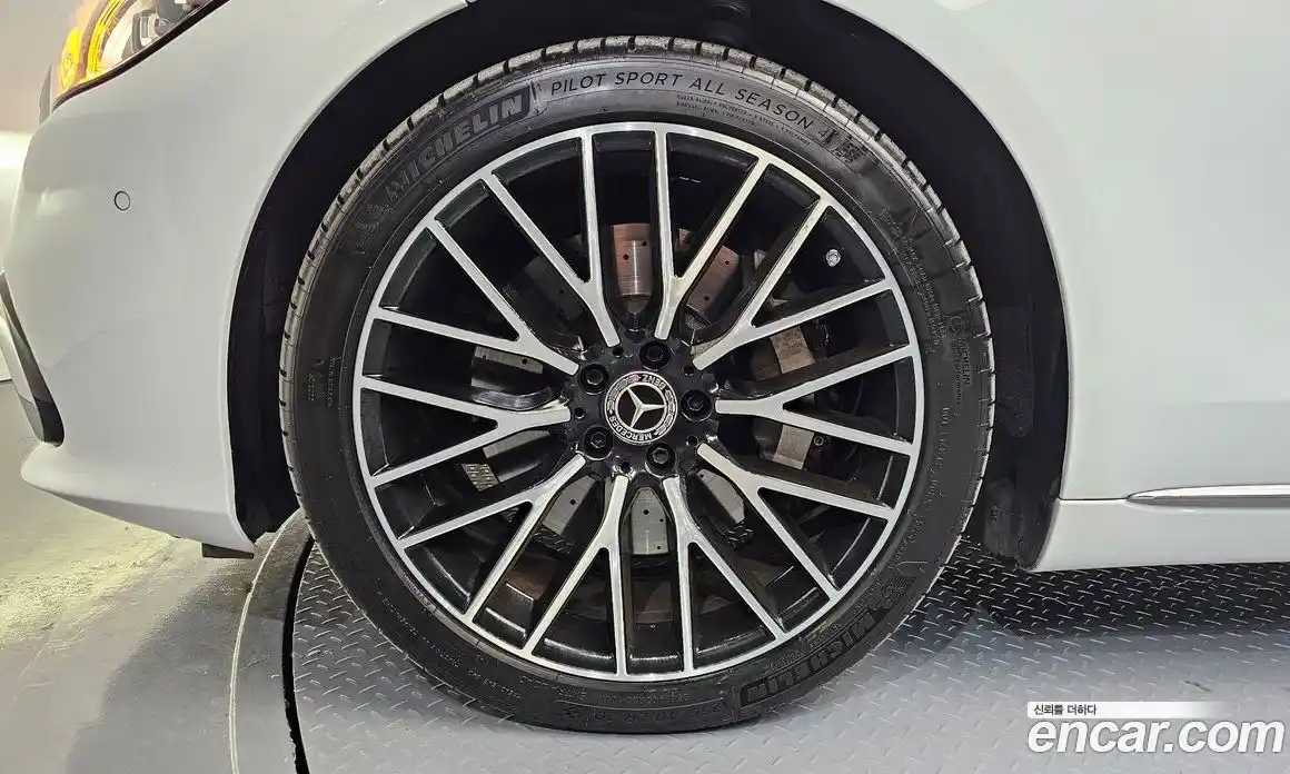 Mercedes-Benz S-Class 2024 3.0 Автомат в Москве № 205713, фото 8