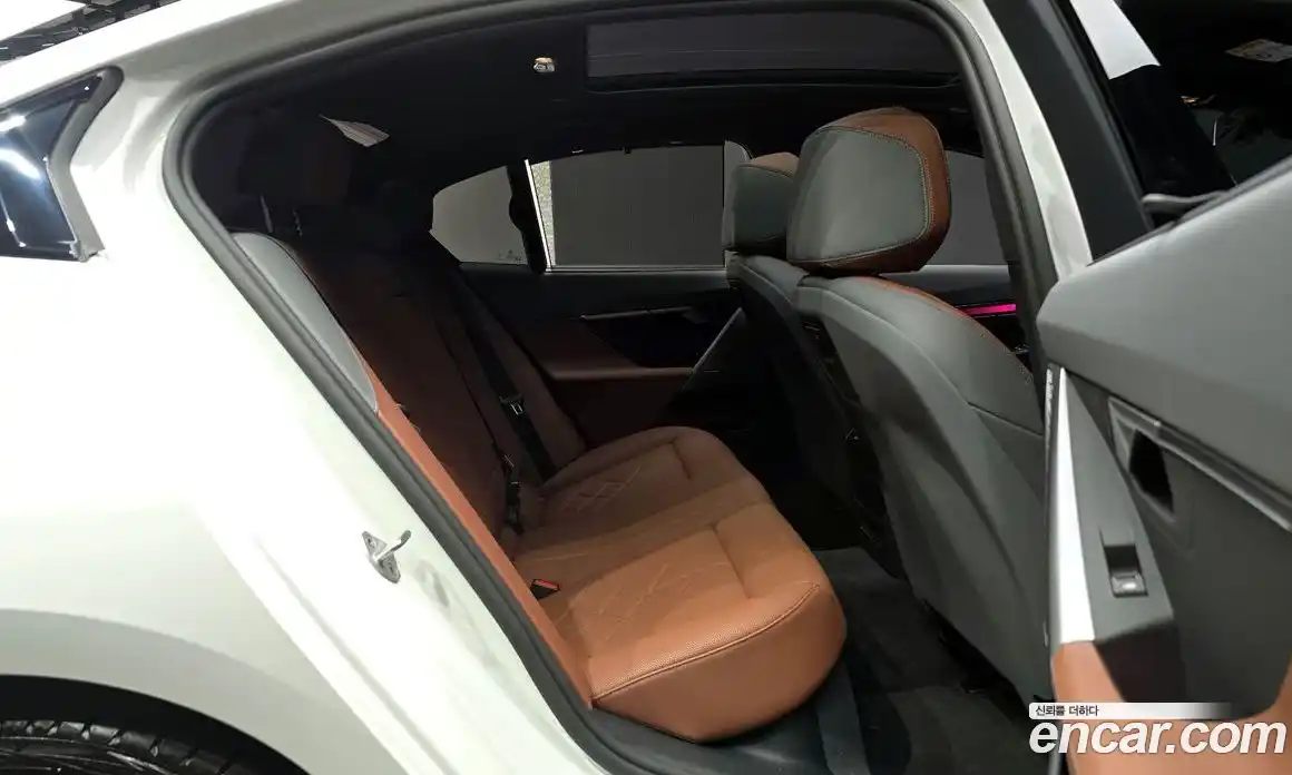 BMW 5-Series 2025 2.0 Автомат в Москве № 210293, фото 15