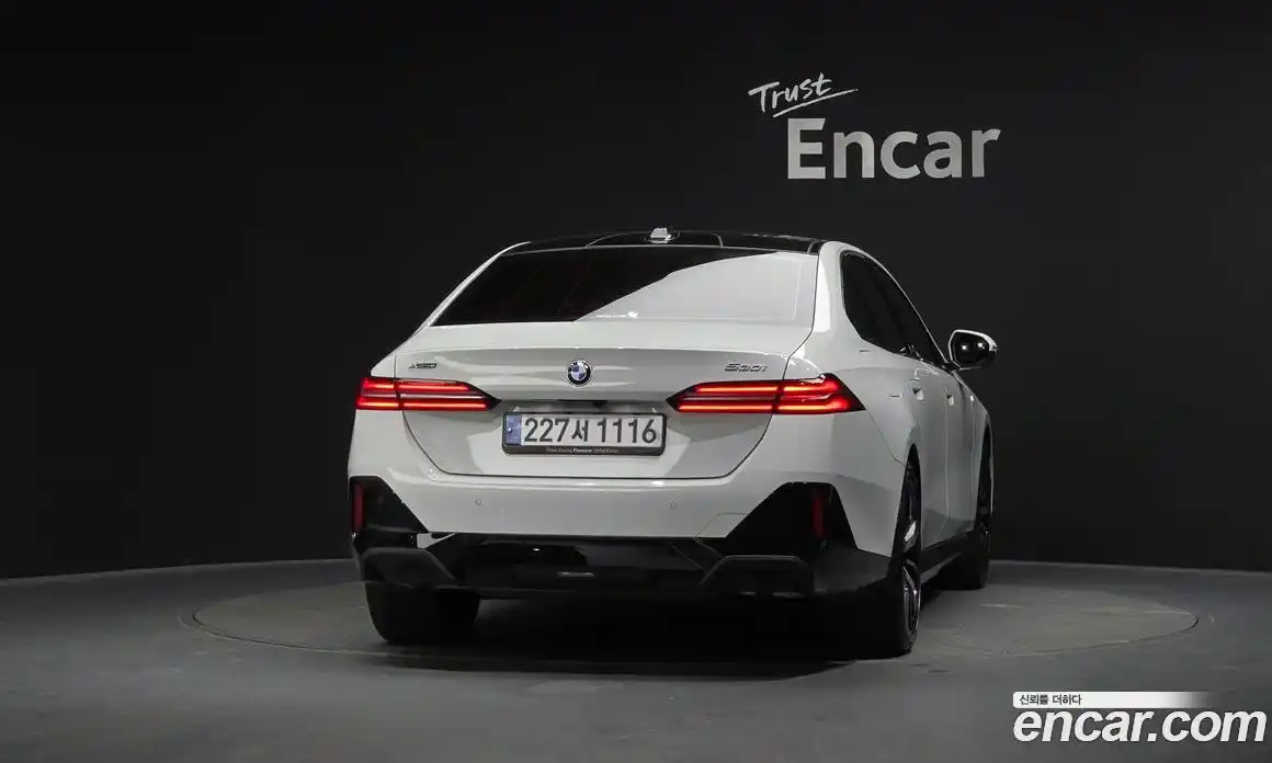 BMW 5-Series 2025 2.0 Автомат в Москве № 210293, фото 17